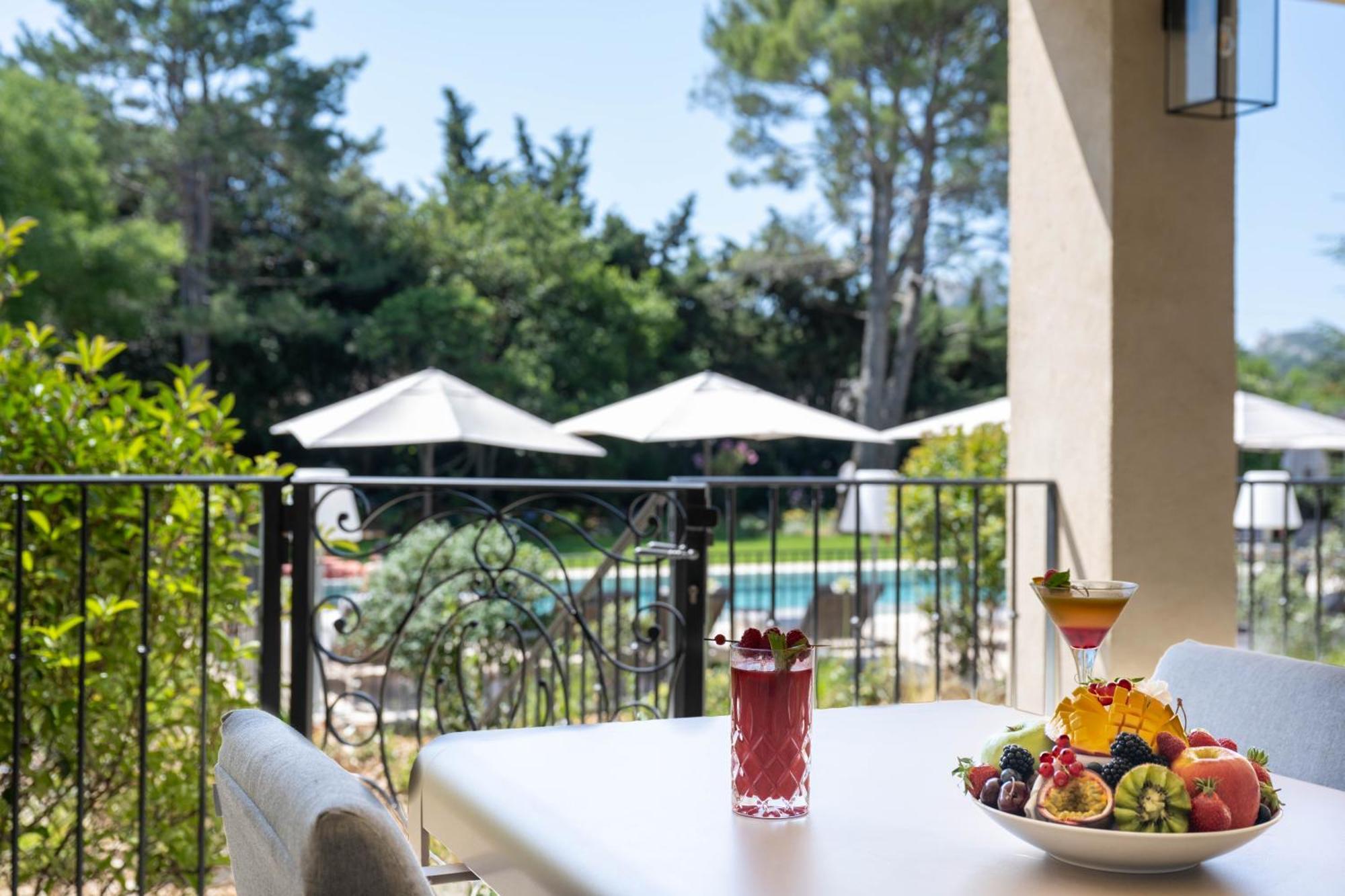 勒瓦隆德瓦鲁格温泉酒店 Saint-Rémy-de-Provence 外观 照片
